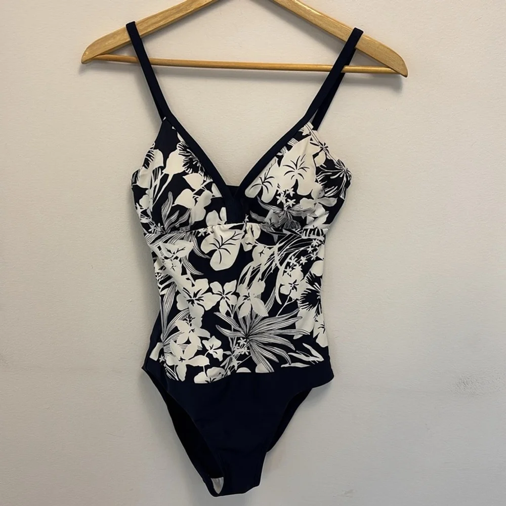 KRISTA floral Black & white one piece Bathing suit padded cups v-neck size 8 - Picture 3 of 12